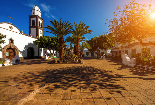 In the Atlantic Sunshine : Portugal, Morocco & the Canary Islands