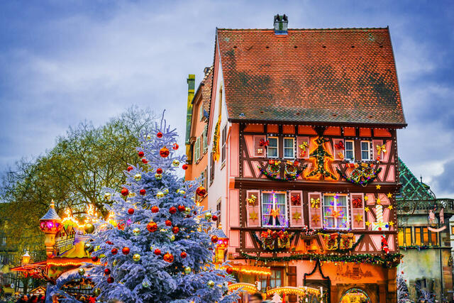 Féerie des marchés de Noël en Suisse et en Alsace au fil du Rhin