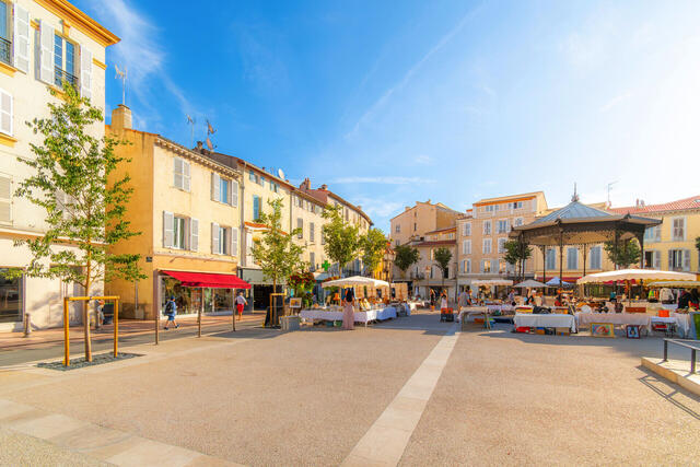 La Côte d’azur et la Fête du Mimosa