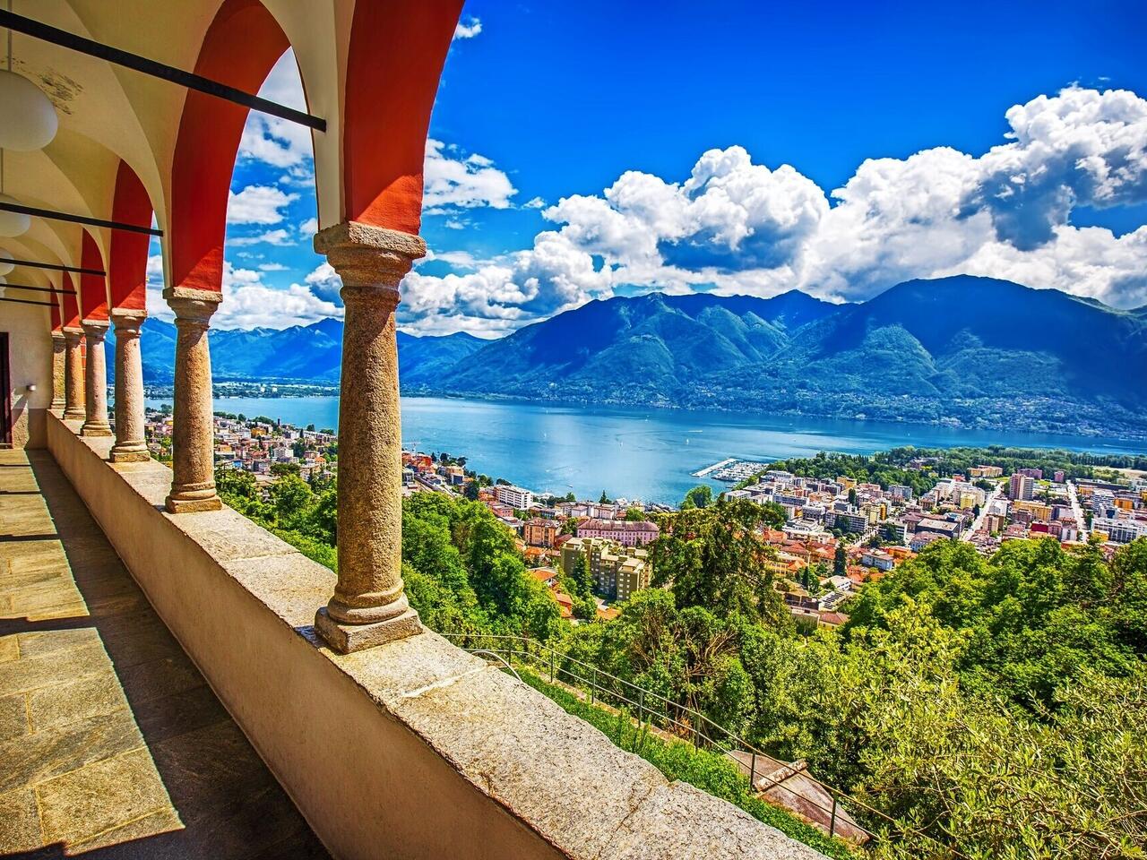 Ostern und Kamelienblüte in Locarno