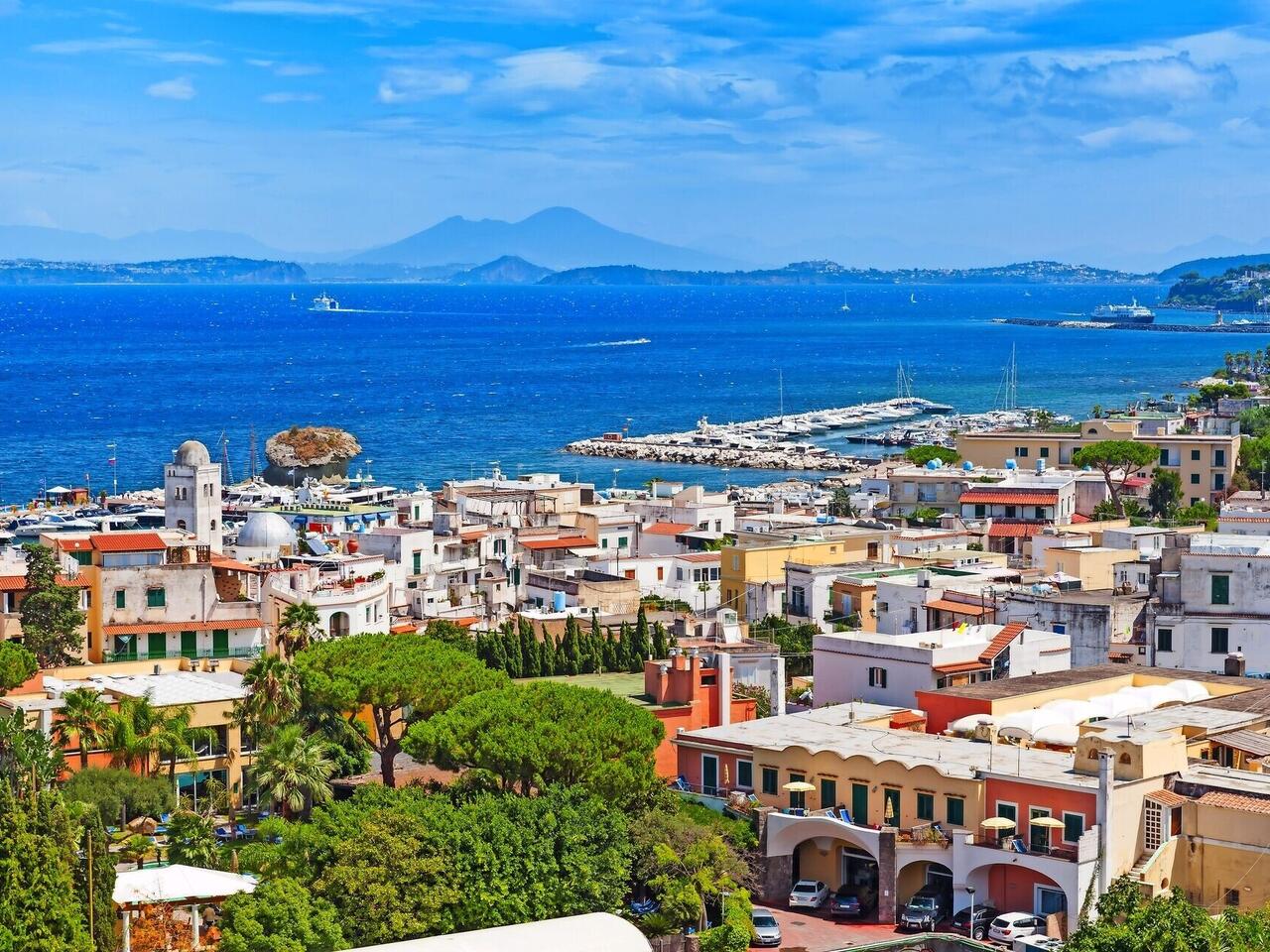 Elba, Capri und Ischia