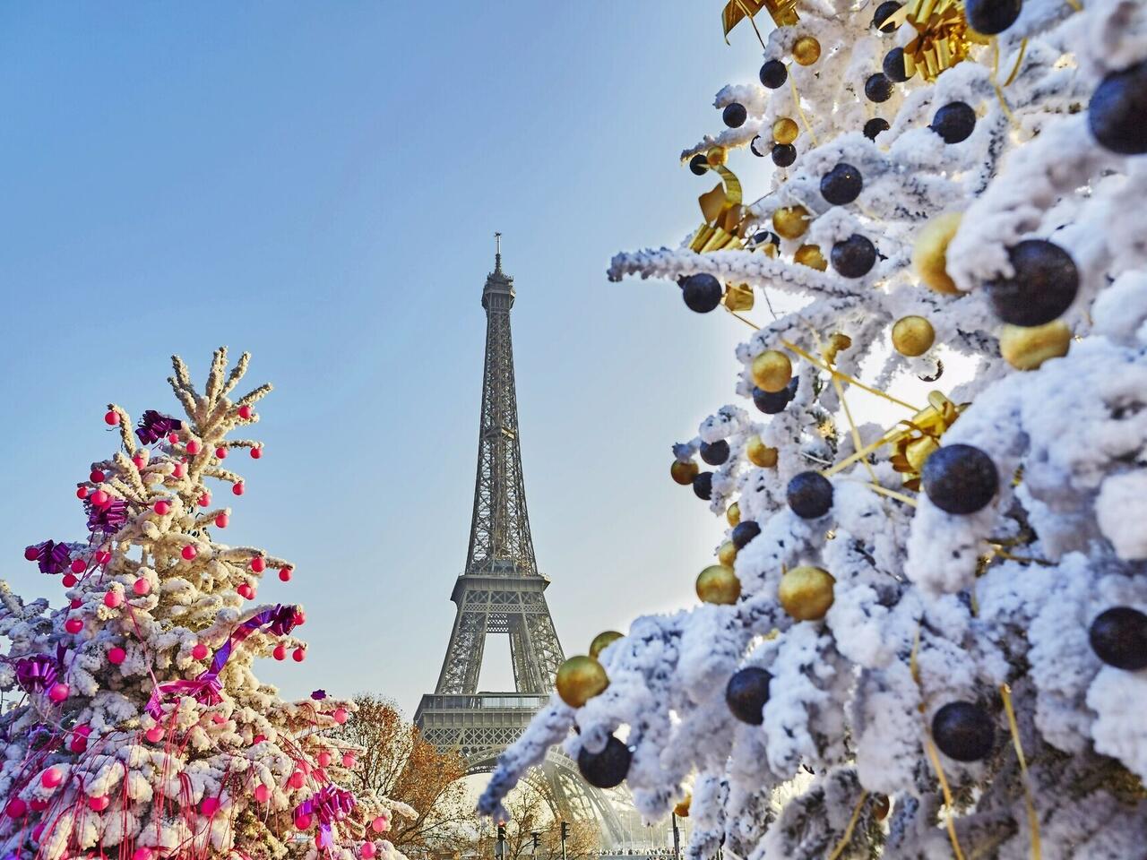 Paris, vitrines de rêve et marchés de Noël
