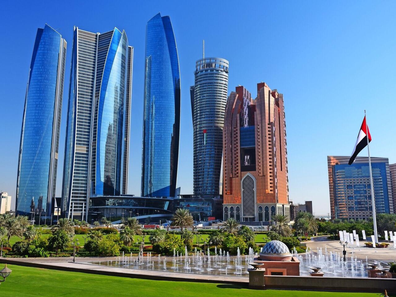 Abu Dhabi, Dubai und Doha